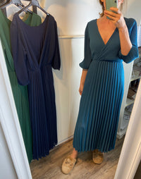 Plisseekleid mit 3/4 Arm, aquamarin- Gluecksboutique®