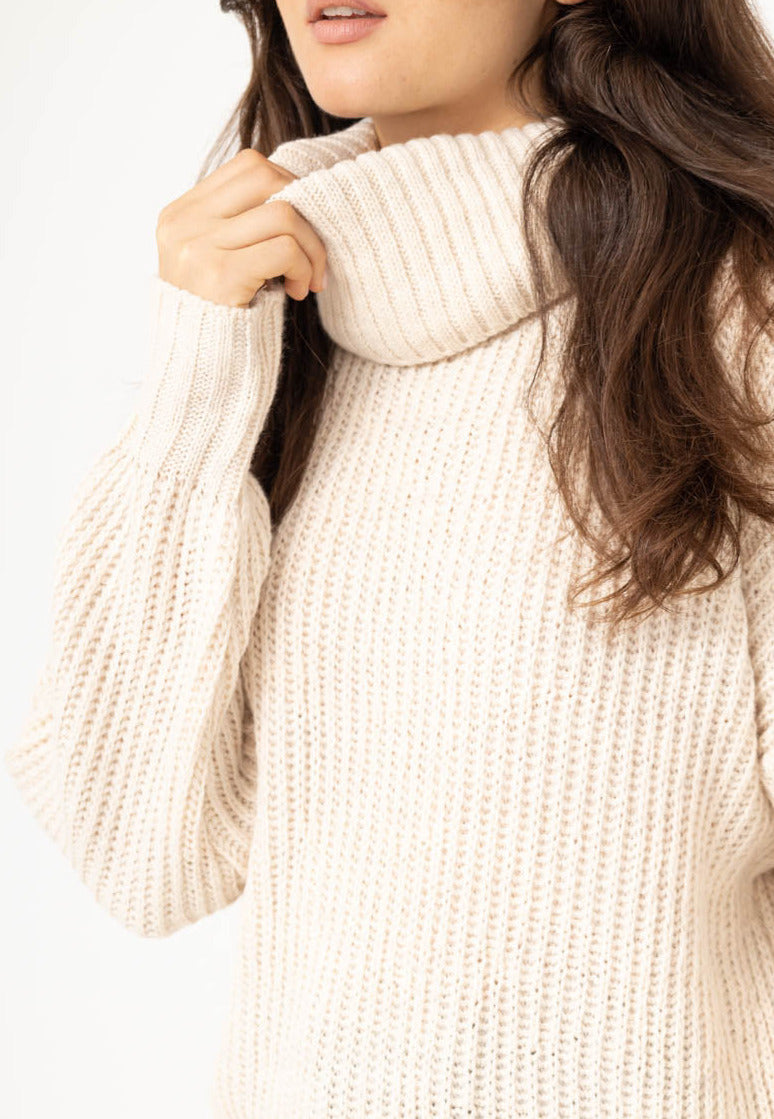Rollkragenpullover, in vers Farben