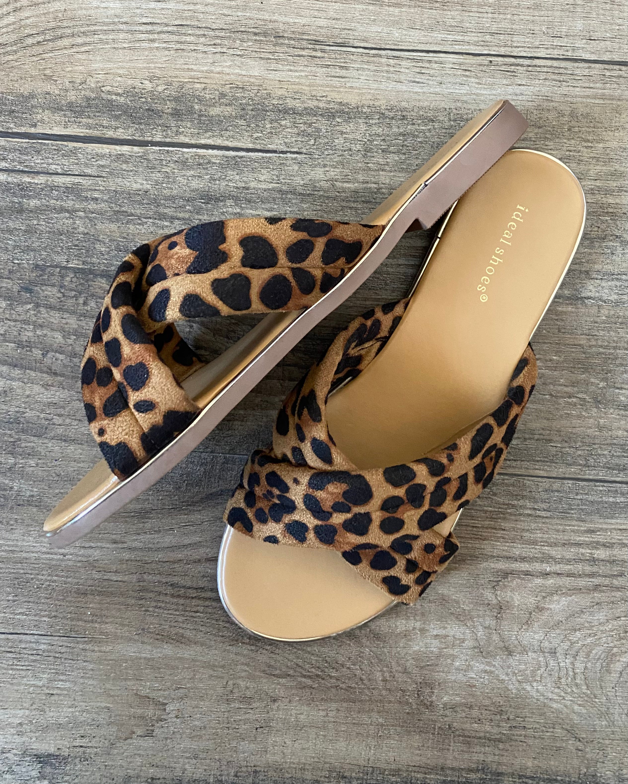 Leo Pantolette Gluecksboutique leo-pantolette-gluecksboutique