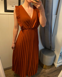 terrakotta Plisseekleid Glücksboutique