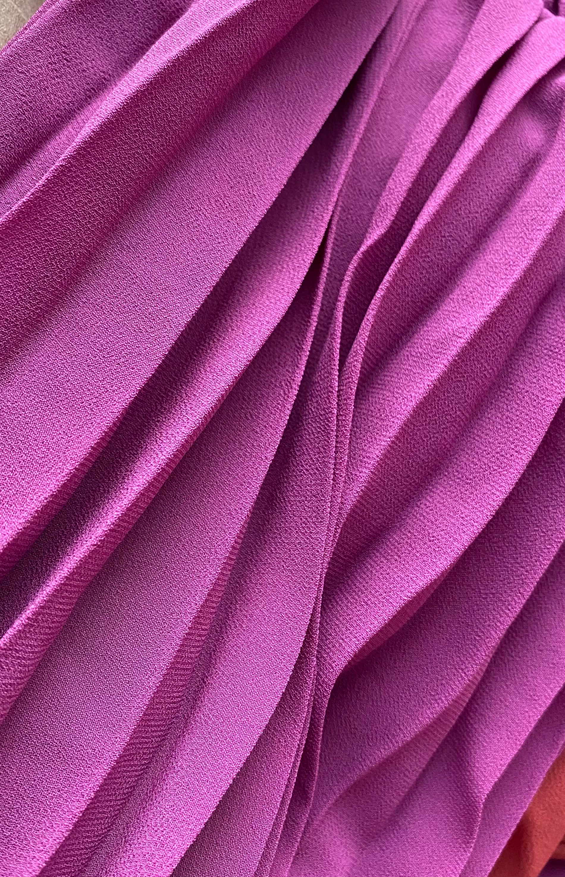 plisseekleid
