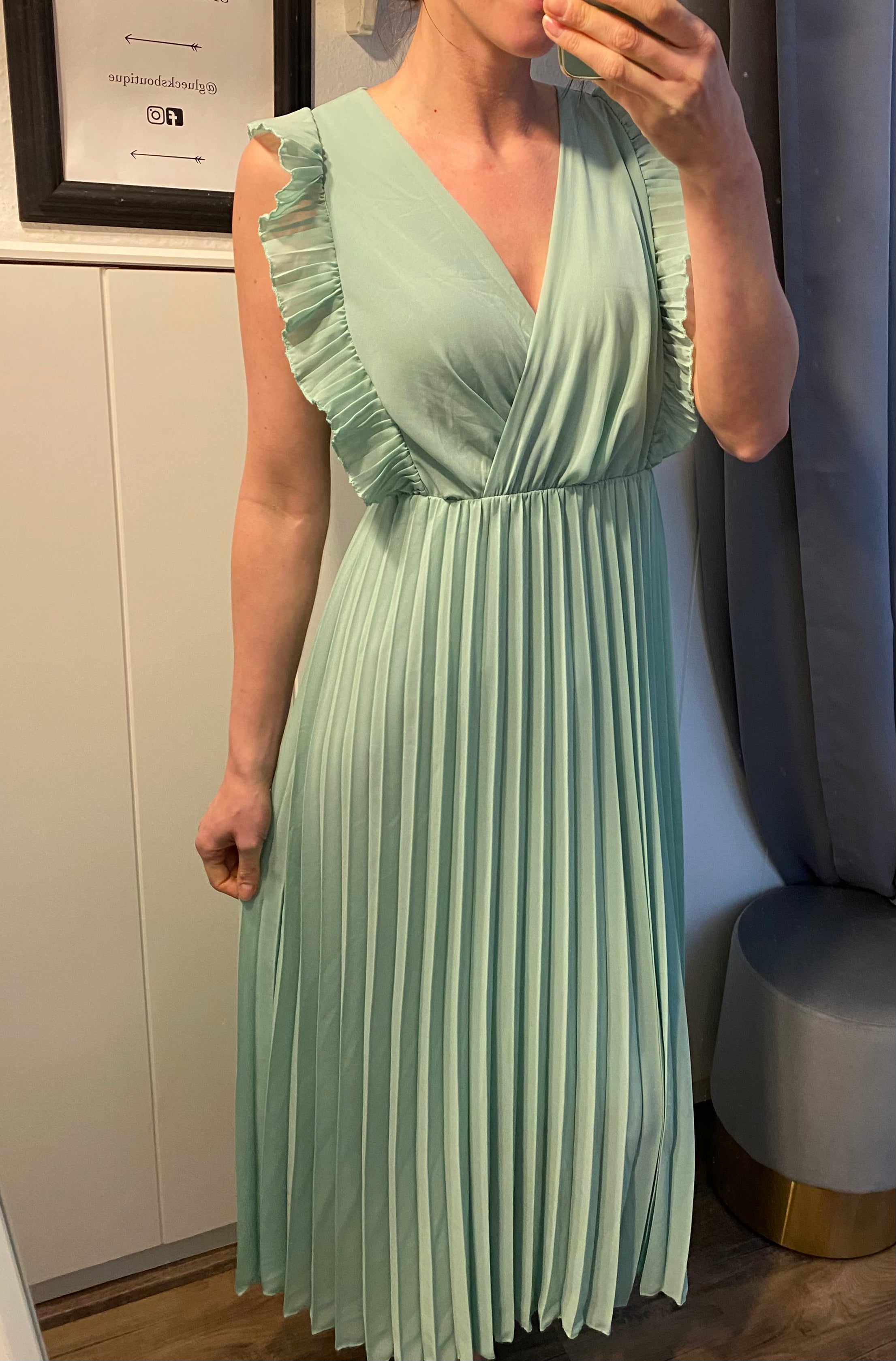 mint Plisseekleid Glücksboutique