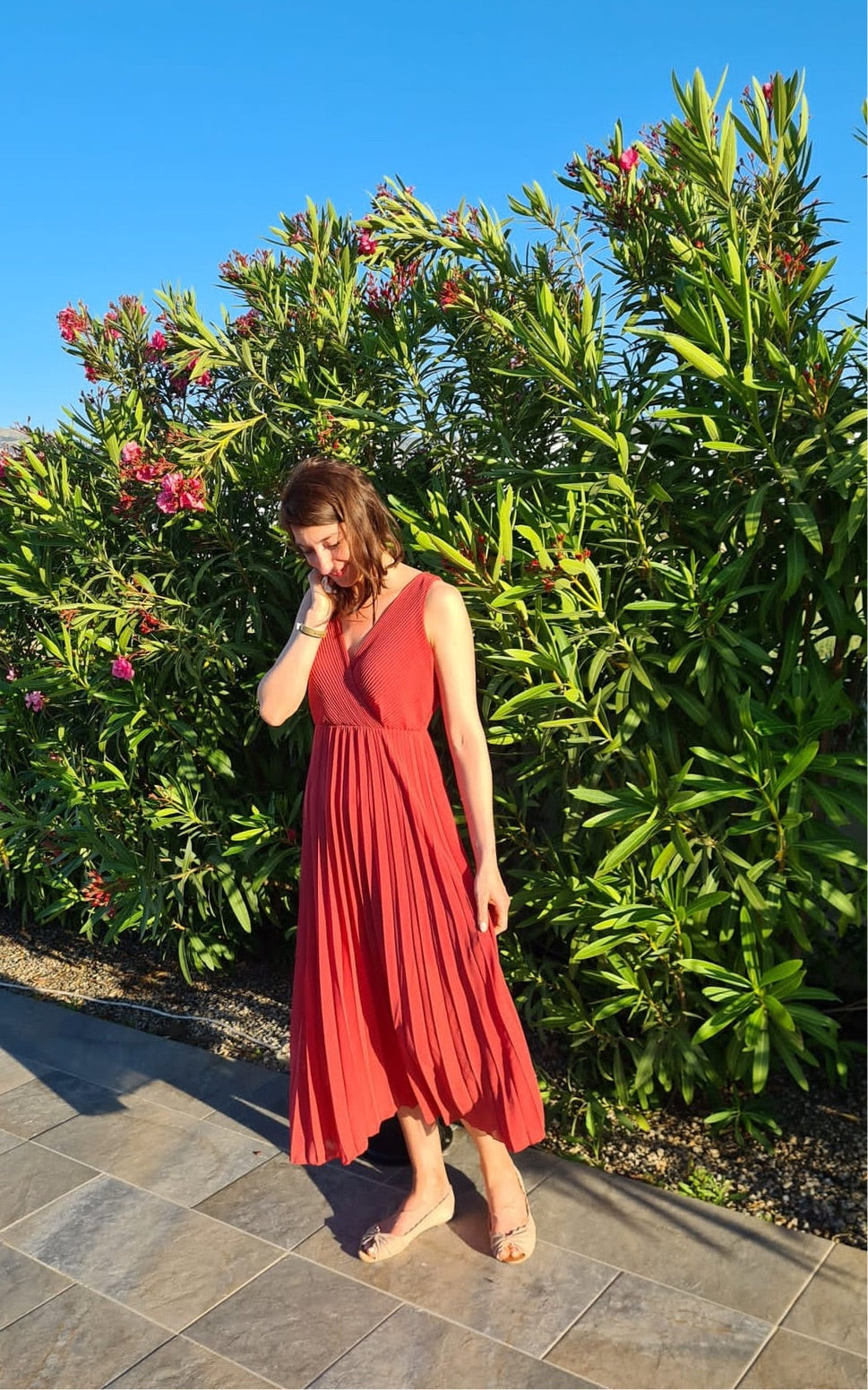 Plissiertes Kleid in vers. Farben - Gluecksboutique®