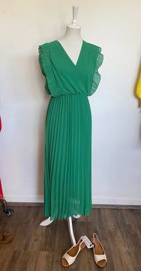 Plissiertes Kleid mit Rüschen in vers. Farben - Gluecksboutique®