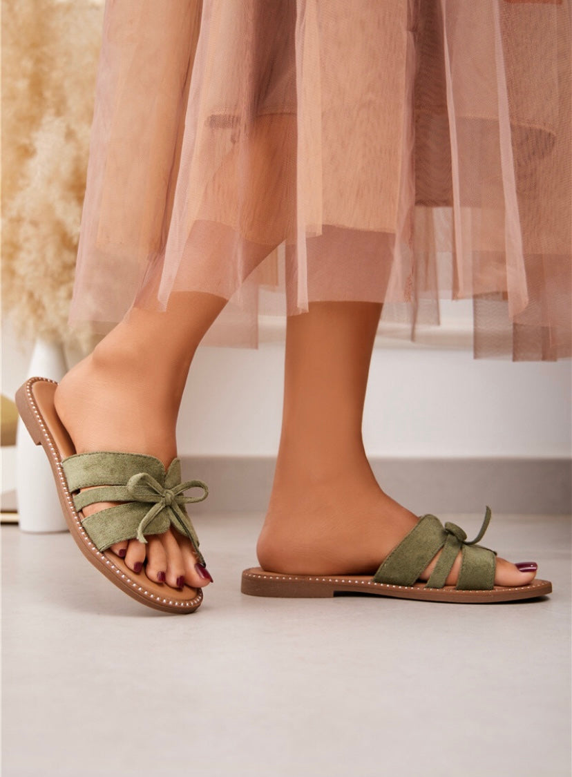 Sandalen Slipper grün