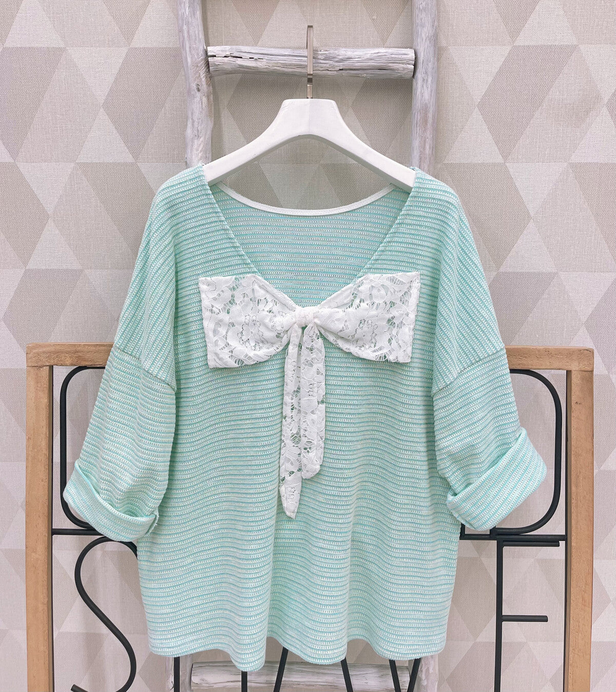 Shirt mit Schleife