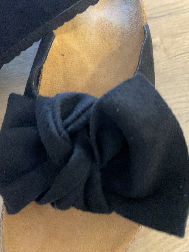 Pantolette mit Schleife Schwarz
