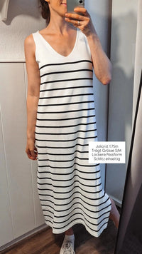 gestreiftes Maxikleid