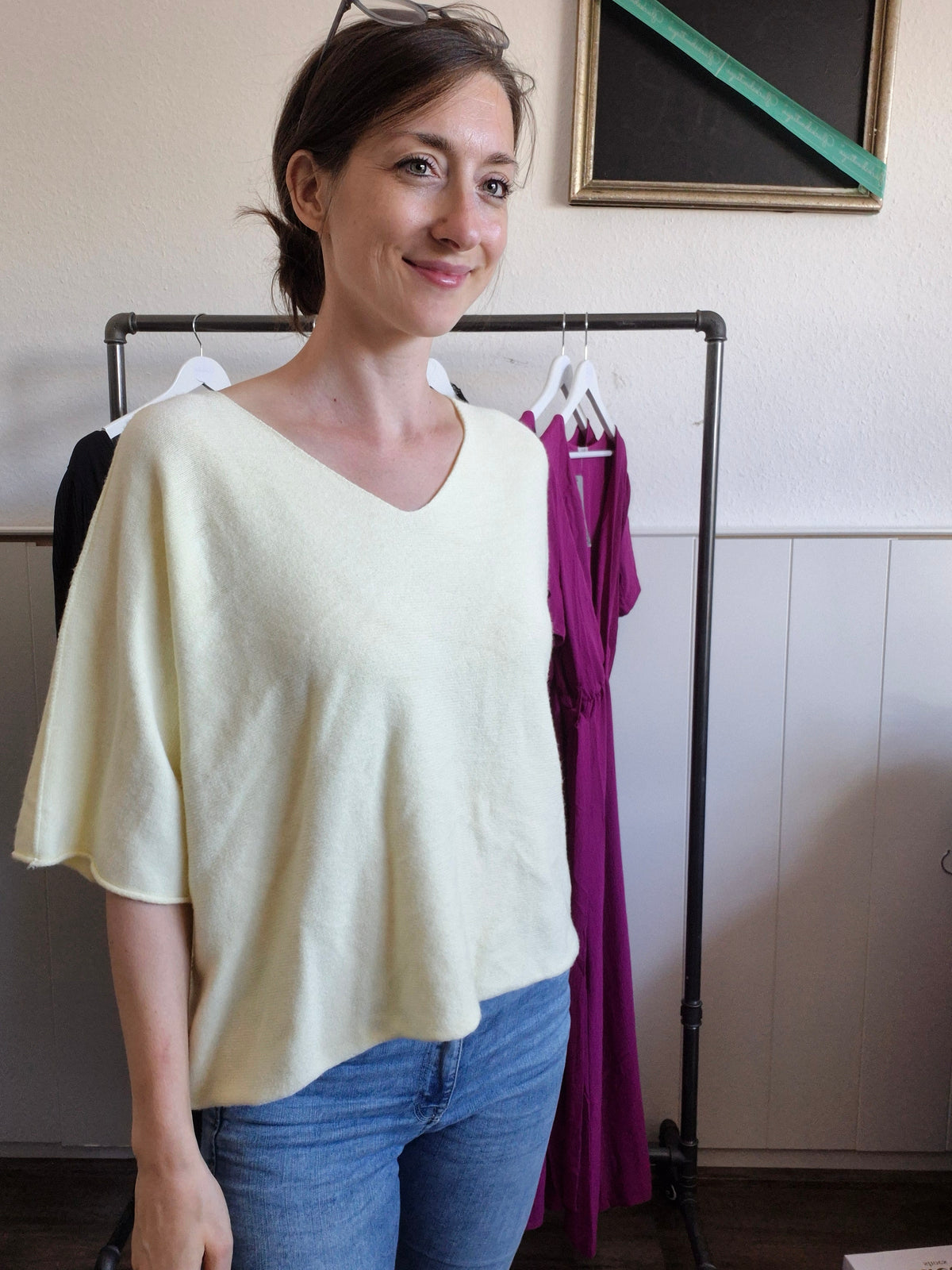V Neck Pullover kurzarm, vers. Farben
