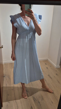 Kleid mit Rüschen, vers. Farben
