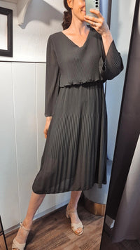 Plisseekleid, vers. Farben