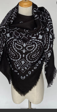 Bandana-Tuch mit Paisley-Muster in Schwarz