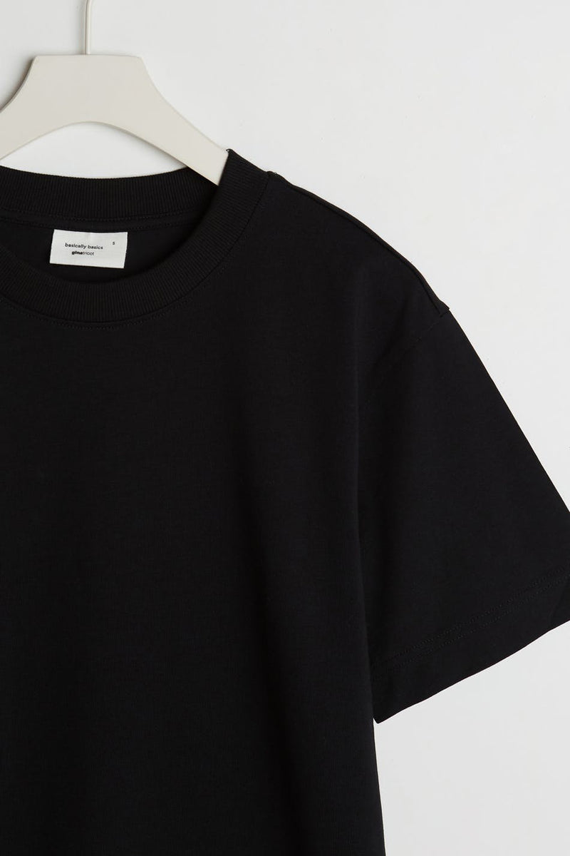 Gina Tricot Basic Tee vers. Farben - Gluecksboutique®