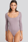 NA-KD Body Deep Round Neck Ribbed Body Purple - Gluecksboutique®