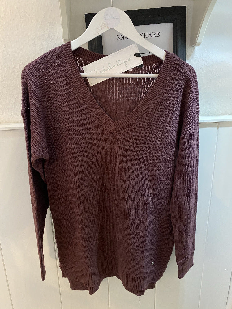 V Neck Knit Aubergine - Gluecksboutique®