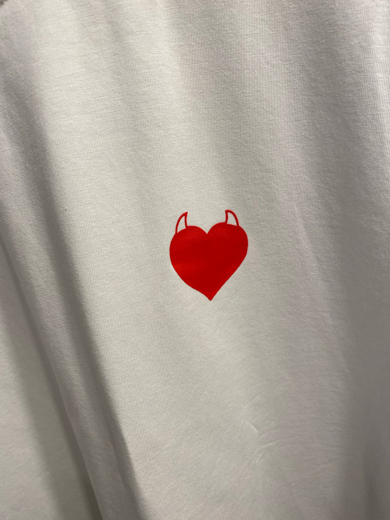 Basic Shirt mit Herz-Print - Gluecksboutique®