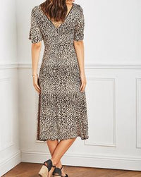 Midikleid mit Leomuster - Gluecksboutique®