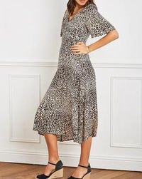 Midikleid mit Leomuster - Gluecksboutique®