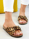 Pantolette mit Schleife im Leomuster - Gluecksboutique®